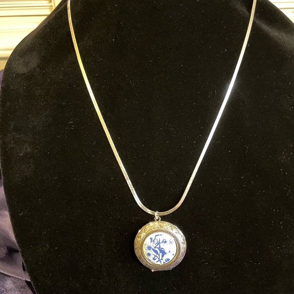 Blue and White Pendant on Sterling Silver Chain - Picture 2 of 8